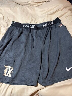 Nike Men’s Charcoal Gray Athletic Shorts with Black Waistband